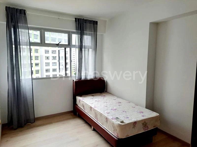 4 Room (4A) HDB for Rent in  477B Yishun Street 44 - Image 3